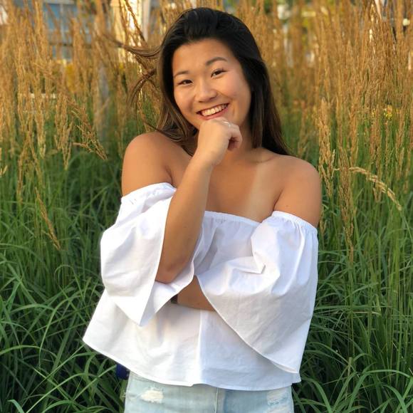 Meet your Posher, Vanessa - Picture 1 of 1